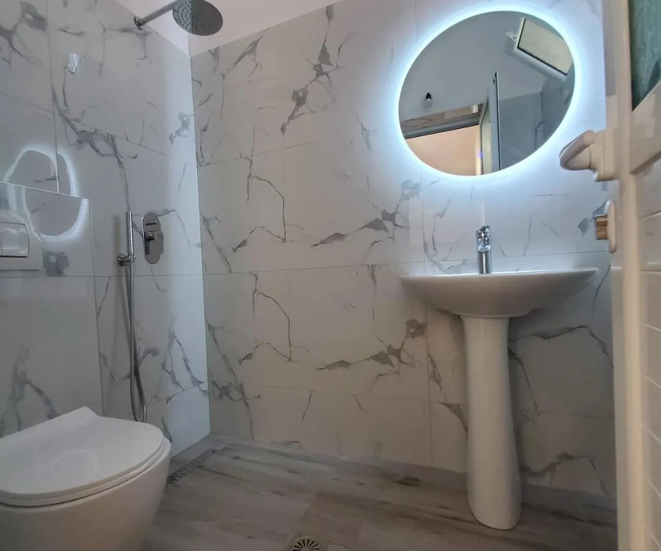 Guest House Sandri Sarande Apartment