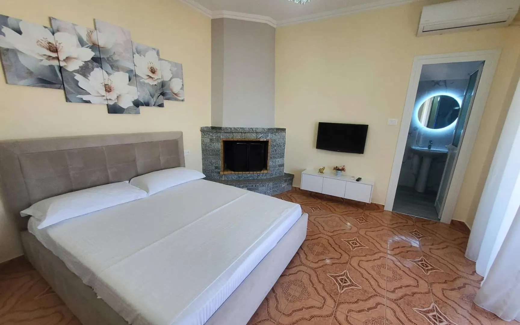 Guest House Sandri Sarande 0*,  Albania