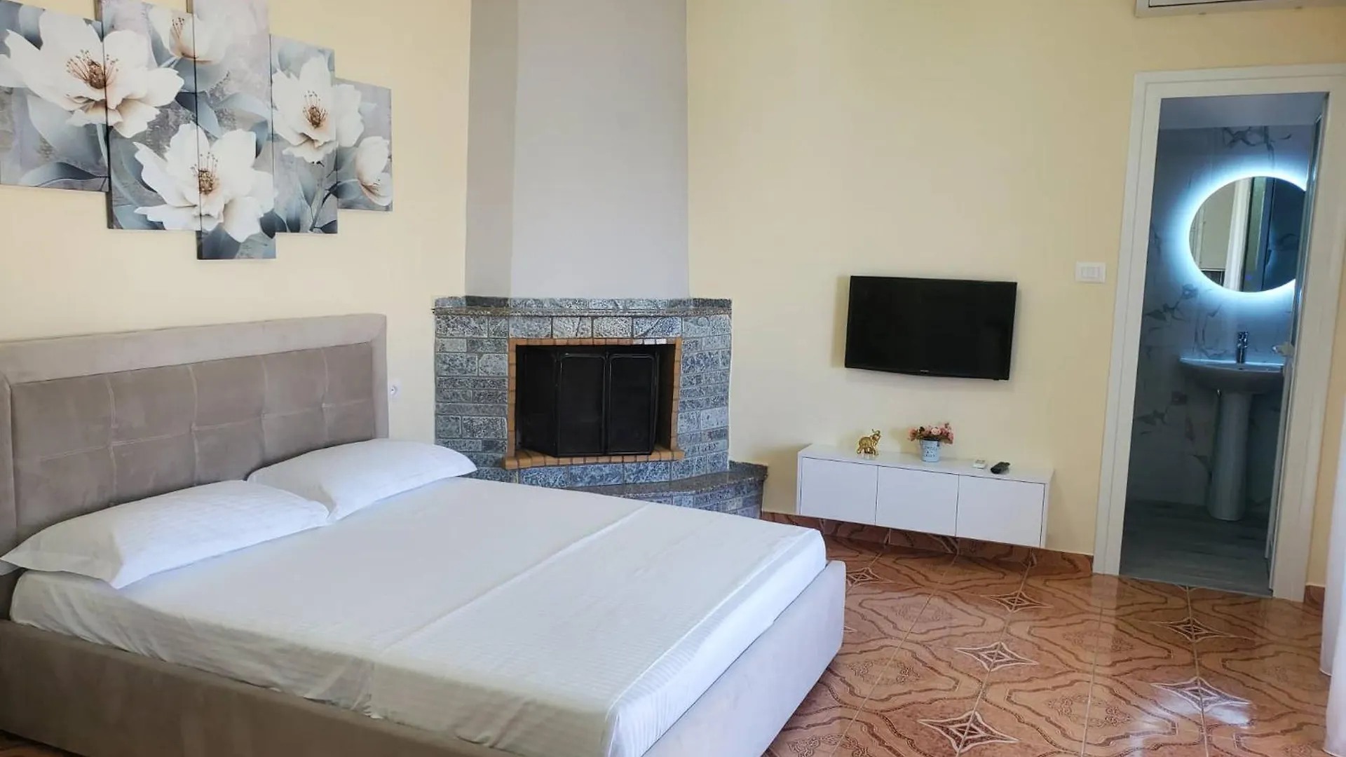 Apartment Guest House Sandri Sarande